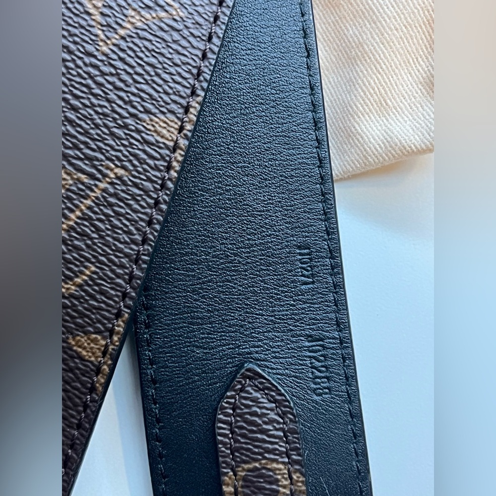Louis Vuitton Bandouliere Strap - Picture 4 of 5